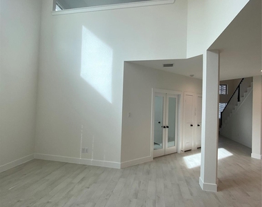 31323 Balsam Hawk Lane - Photo Thumbnail 15
