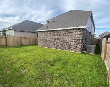 31323 Balsam Hawk Lane - Photo Thumbnail 39