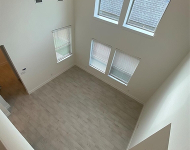 31323 Balsam Hawk Lane - Photo Thumbnail 30