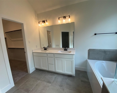 31323 Balsam Hawk Lane - Photo Thumbnail 20