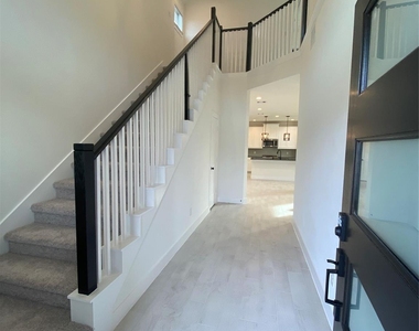 31323 Balsam Hawk Lane - Photo Thumbnail 2