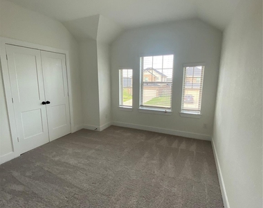 31323 Balsam Hawk Lane - Photo Thumbnail 34