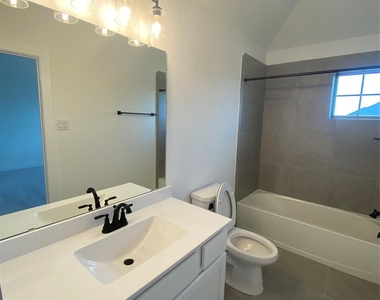 31323 Balsam Hawk Lane - Photo Thumbnail 35