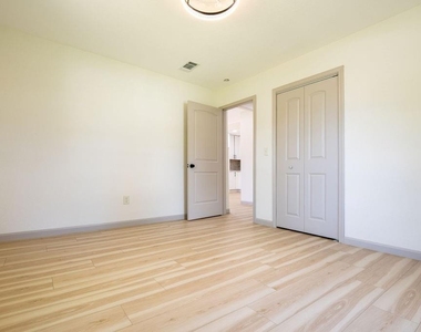 58 Hybiscus Court - Photo Thumbnail 11