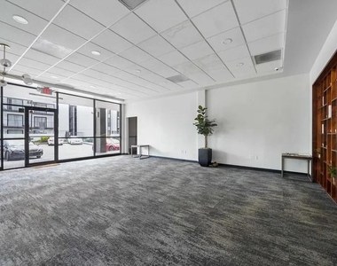 4400 Memorial Drive - Photo Thumbnail 3