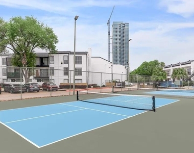 4400 Memorial Drive - Photo Thumbnail 9
