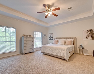 5917 Dolores Street - Photo Thumbnail 15