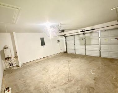 14858 Cypress Hollow Drive - Photo Thumbnail 10