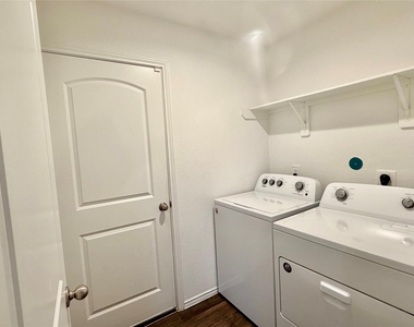14858 Cypress Hollow Drive - Photo Thumbnail 2