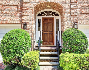 1933 Woodbury Street - Photo Thumbnail 1