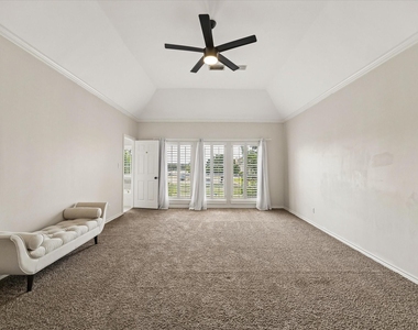 1933 Woodbury Street - Photo Thumbnail 22