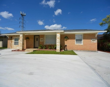 3309 Sunbeam Street - Photo Thumbnail 1