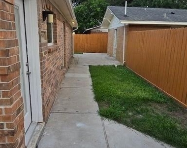 3309 Sunbeam Street - Photo Thumbnail 39