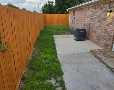 3309 Sunbeam Street - Photo Thumbnail 37
