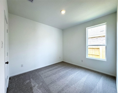 6815 Harvest Wheat Lane - Photo Thumbnail 8