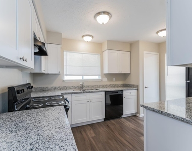 7011 Pickett Drive - Photo Thumbnail 5