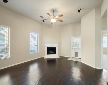 13206 Clover Creek Point Lane - Photo Thumbnail 8