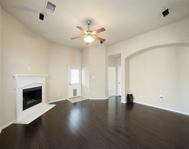 13206 Clover Creek Point Lane - Photo Thumbnail 9