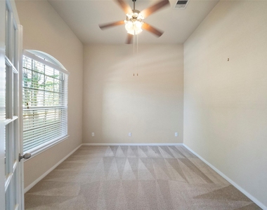 13206 Clover Creek Point Lane - Photo Thumbnail 24