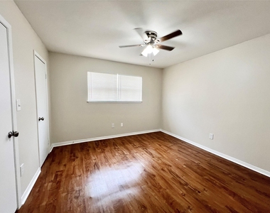 2400 5th Street - Photo Thumbnail 8
