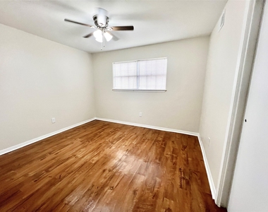 2400 5th Street - Photo Thumbnail 13