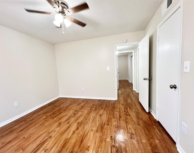 2400 5th Street - Photo Thumbnail 9