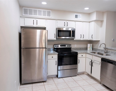 2021 Spenwick Drive - Photo Thumbnail 3