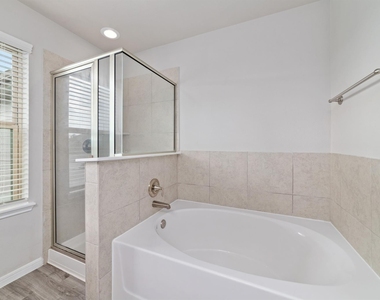 12923 Crombie Drive Drive - Photo Thumbnail 11