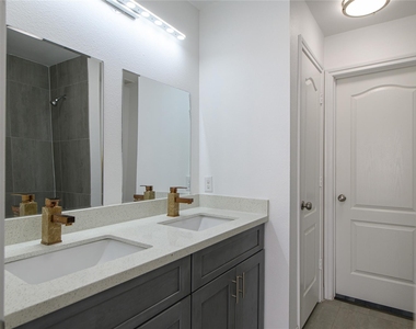3429 Township Grove Lane - Photo Thumbnail 15