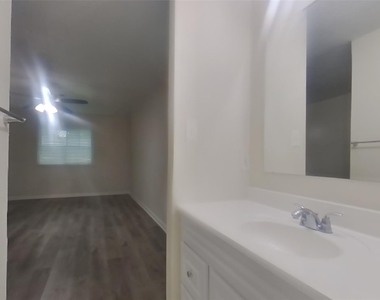 22510 Leedstown Lane - Photo Thumbnail 9