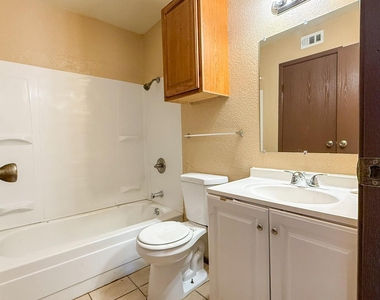 13480 S Thorntree Drive - Photo Thumbnail 9