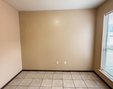 13480 S Thorntree Drive - Photo Thumbnail 6