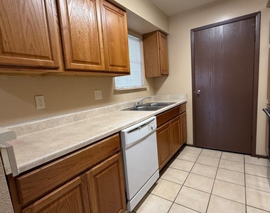 13480 S Thorntree Drive - Photo Thumbnail 12