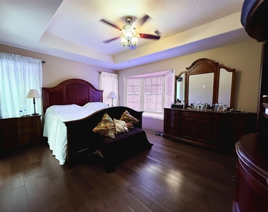 18507 Alemarble Oak Street - Photo Thumbnail 10