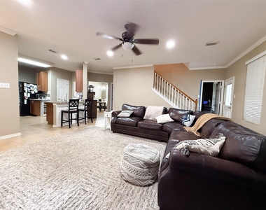 18507 Alemarble Oak Street - Photo Thumbnail 5
