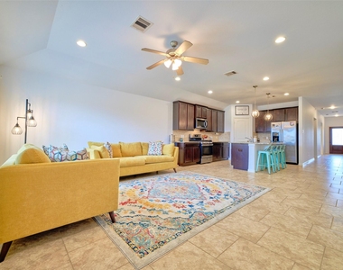 12629 Pirate Bend Drive - Photo Thumbnail 8