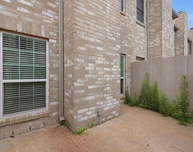 2978 Holly Hall Street - Photo Thumbnail 23