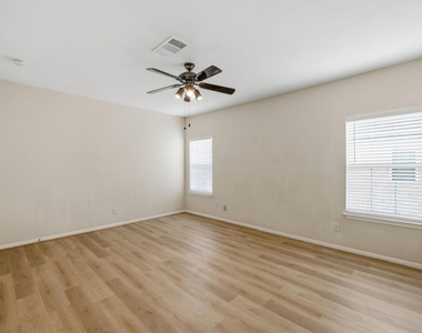 2978 Holly Hall Street - Photo Thumbnail 20