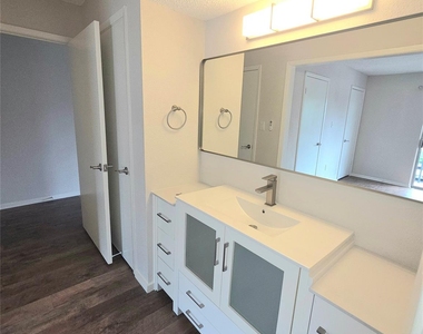 250 El Dorado Boulevard - Photo Thumbnail 10