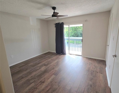 250 El Dorado Boulevard - Photo Thumbnail 7