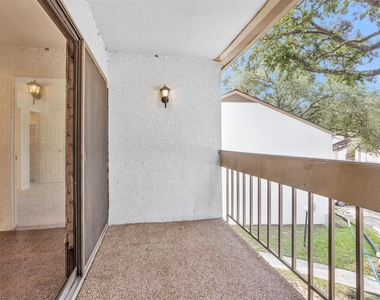 12100 Melville Drive - Photo Thumbnail 17