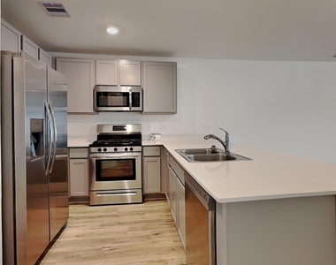 18714 Mercer Falls Drive - Photo Thumbnail 4