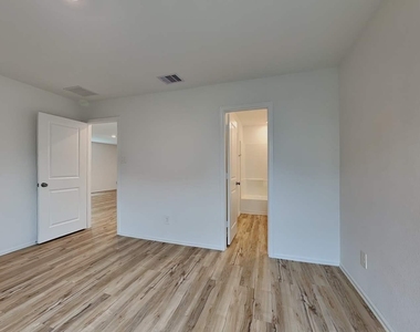 18714 Mercer Falls Drive - Photo Thumbnail 5