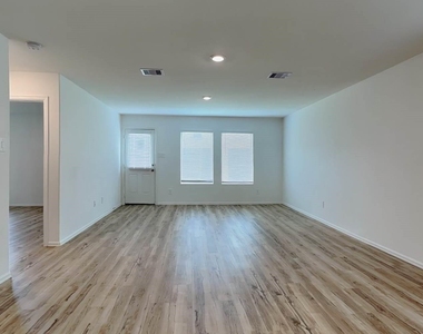 18714 Mercer Falls Drive - Photo Thumbnail 2