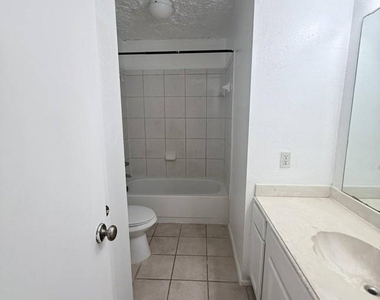 3610 Timber Rock Court - Photo Thumbnail 9