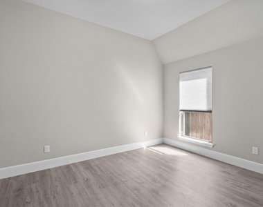 28348 Sterling Oak Drive - Photo Thumbnail 42