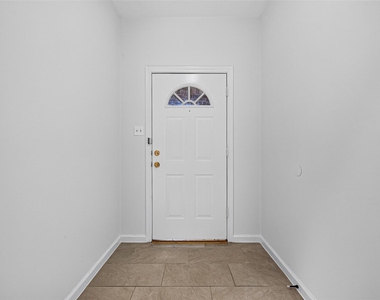 3118 Aylesworth Court - Photo Thumbnail 4