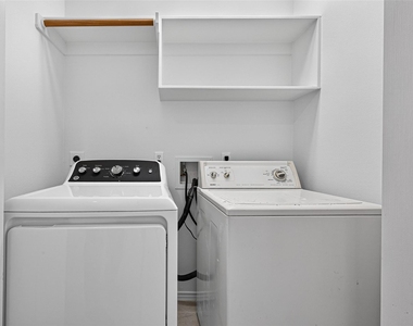 3118 Aylesworth Court - Photo Thumbnail 16