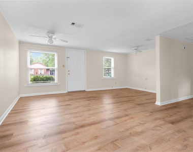 6002 Shelburne Street - Photo Thumbnail 9