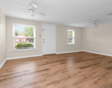 6002 Shelburne Street - Photo Thumbnail 7